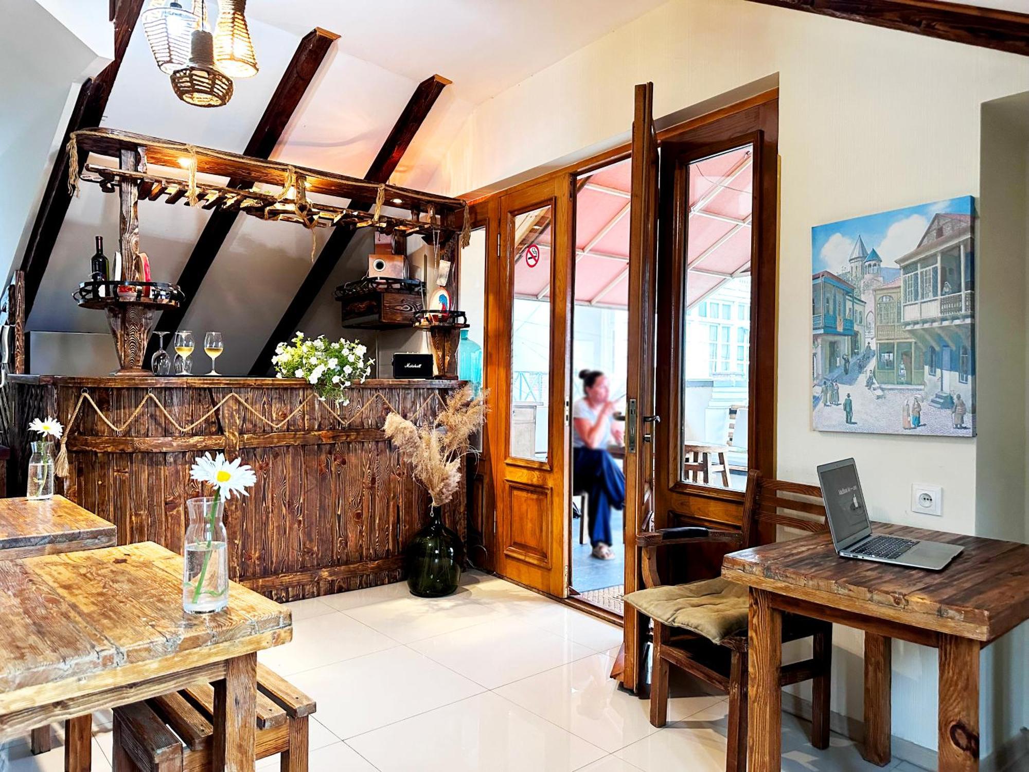 Betlemi Old Town Hotel ティビリシ エクステリア 写真