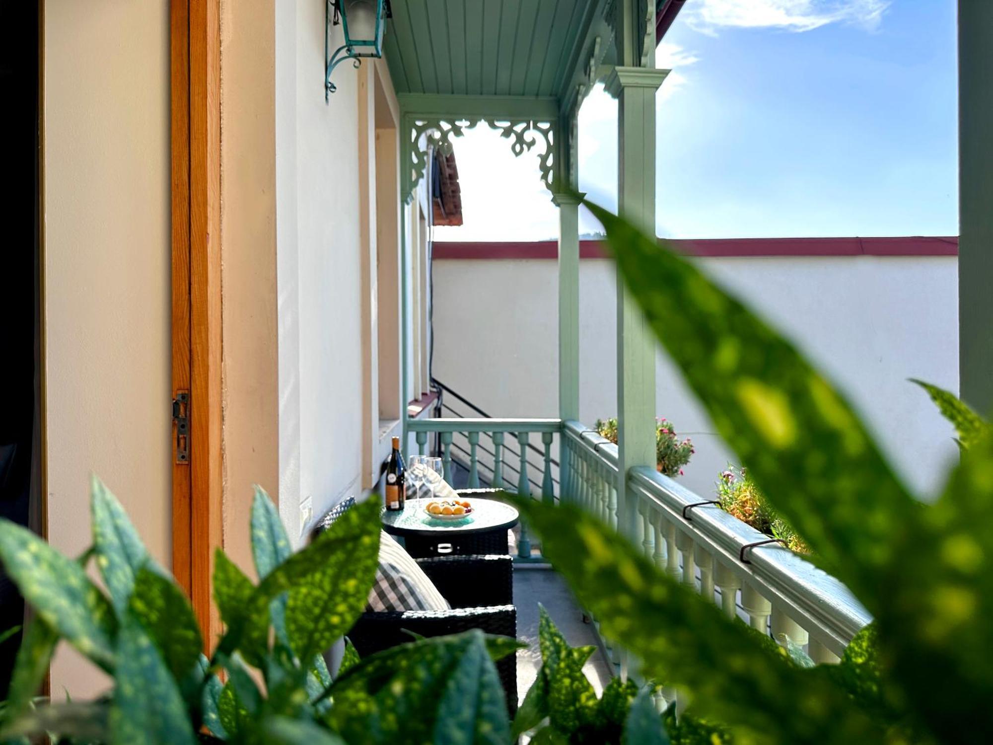Betlemi Old Town Hotel ティビリシ エクステリア 写真